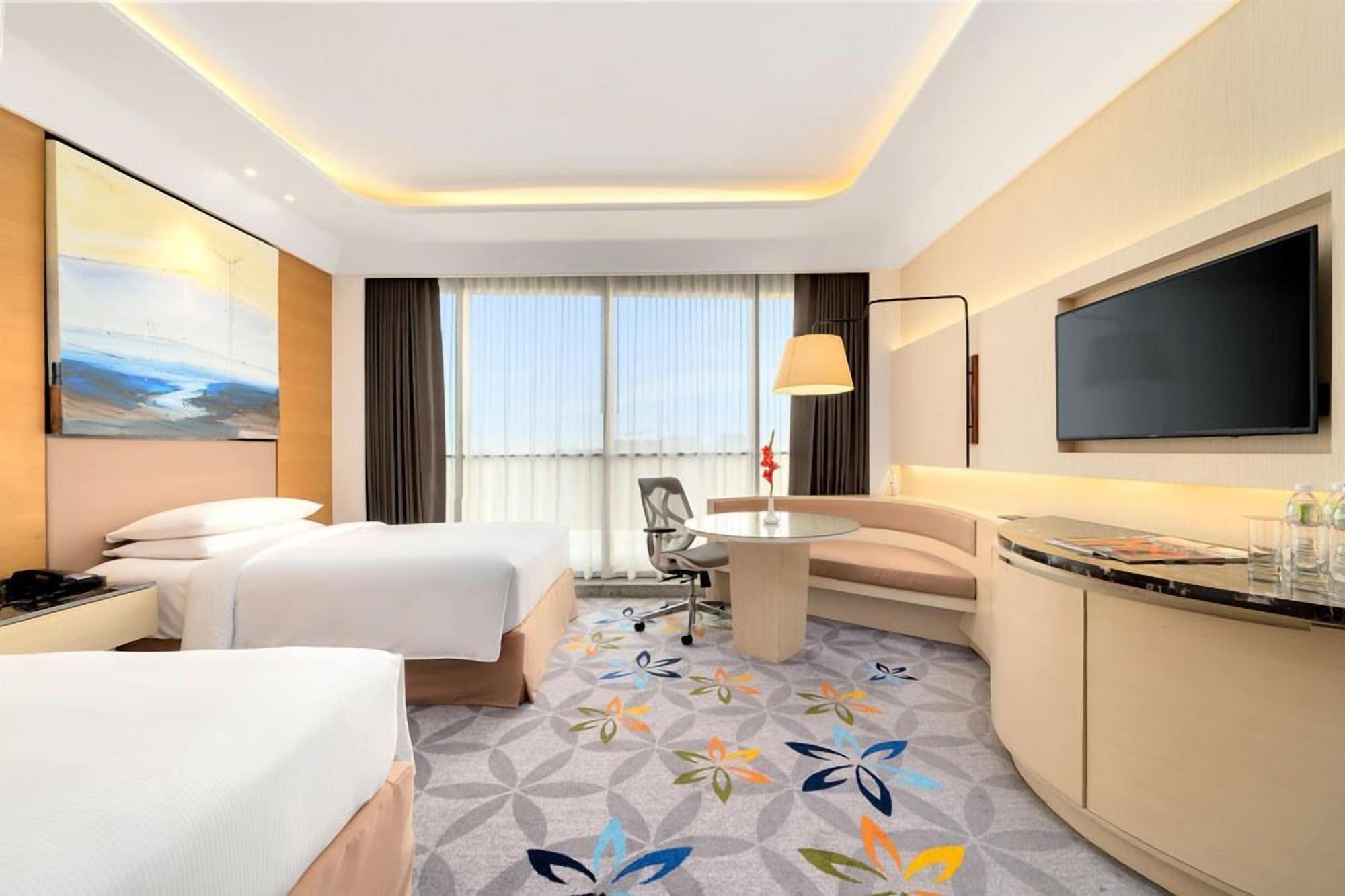 Doubletree By Hilton Ahmedabad Hotel Ngoại thất bức ảnh