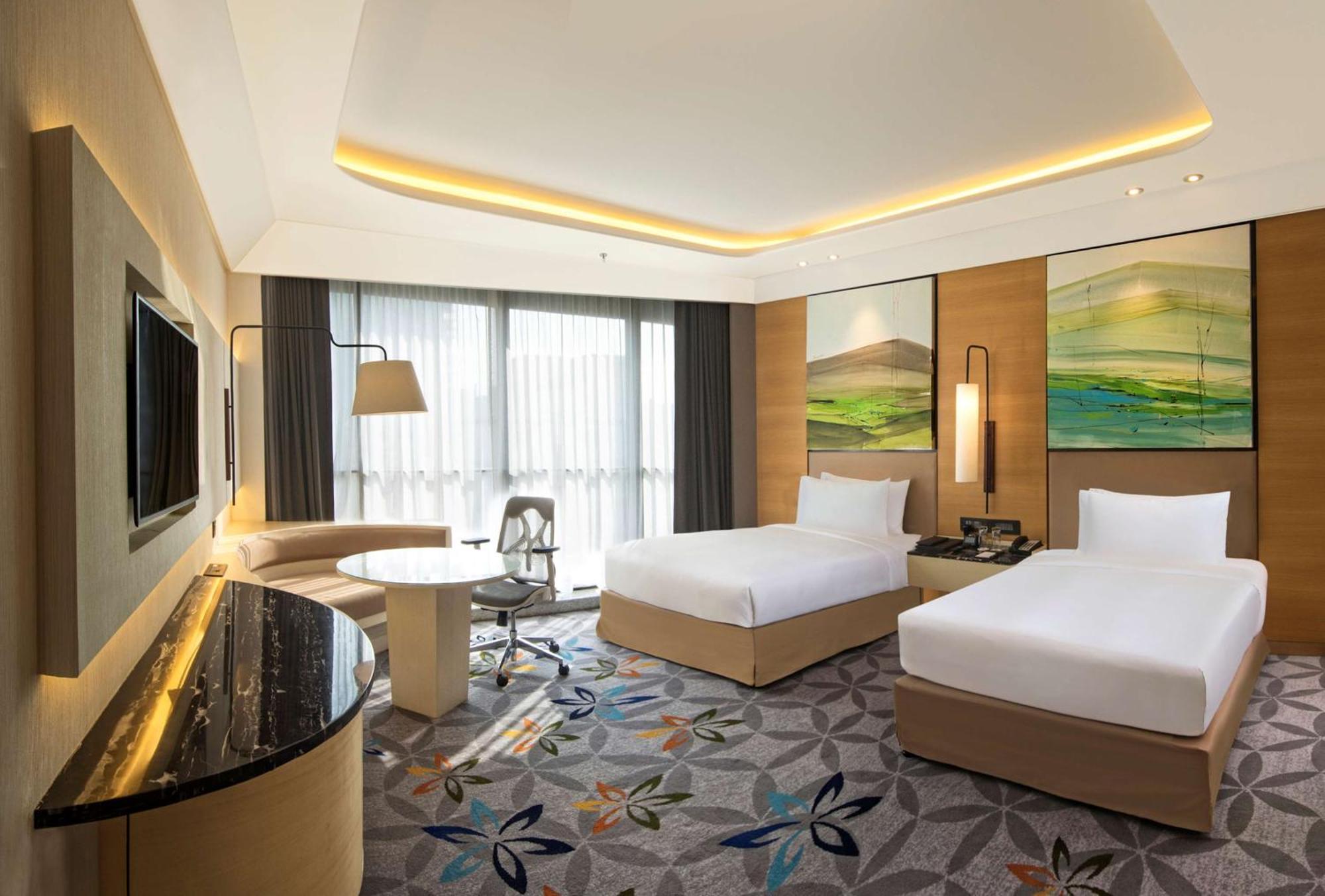 Doubletree By Hilton Ahmedabad Hotel Ngoại thất bức ảnh
